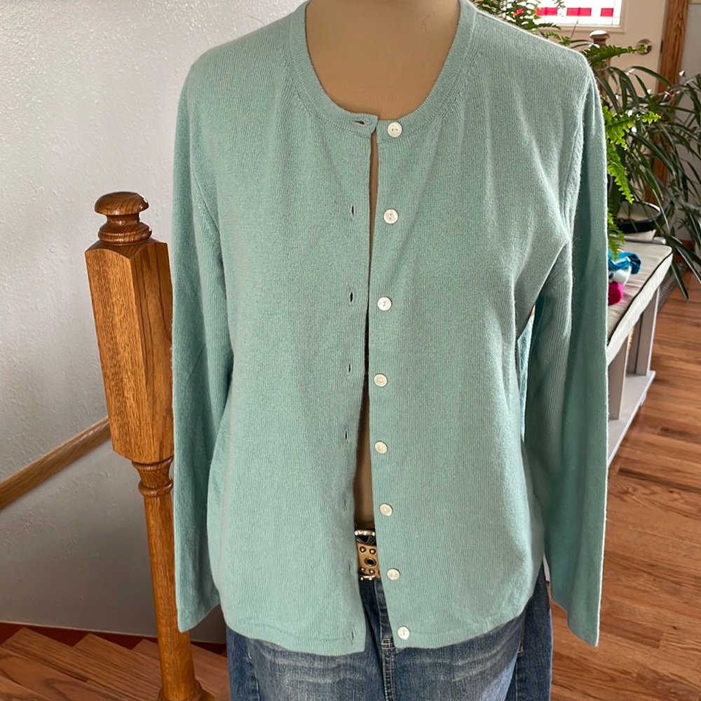 Cashmere cardigan by Valerie Stevens size large. Good condition.